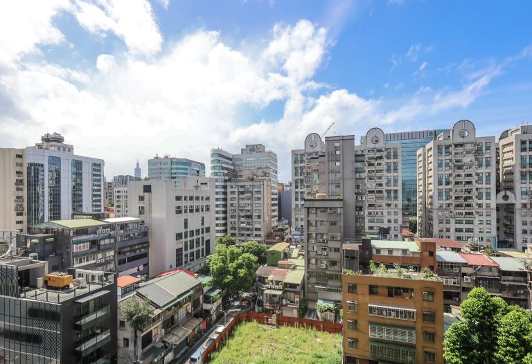 永慶房屋統計7月全台建物買賣移轉棟數為26,404棟，創19個月以來單月新高。
